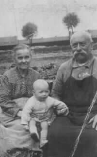 2203.jpg (6553 octets)