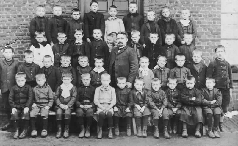 a2301.jpg (47236 octets)